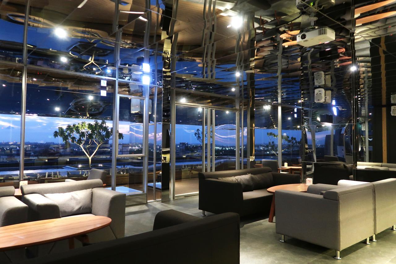 Orient Luxury Hotel Цзяи Экстерьер фото